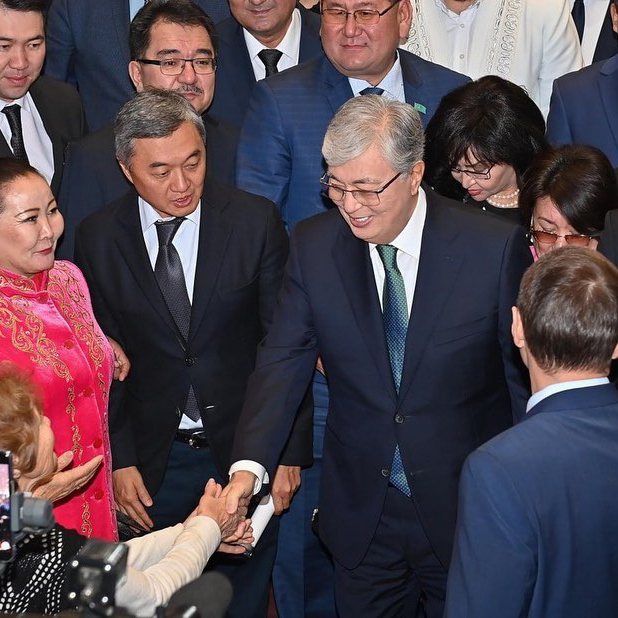 Сегодня Президент Республики Казахстан прибыл с рабочей поездкой в Карагандинскую область.